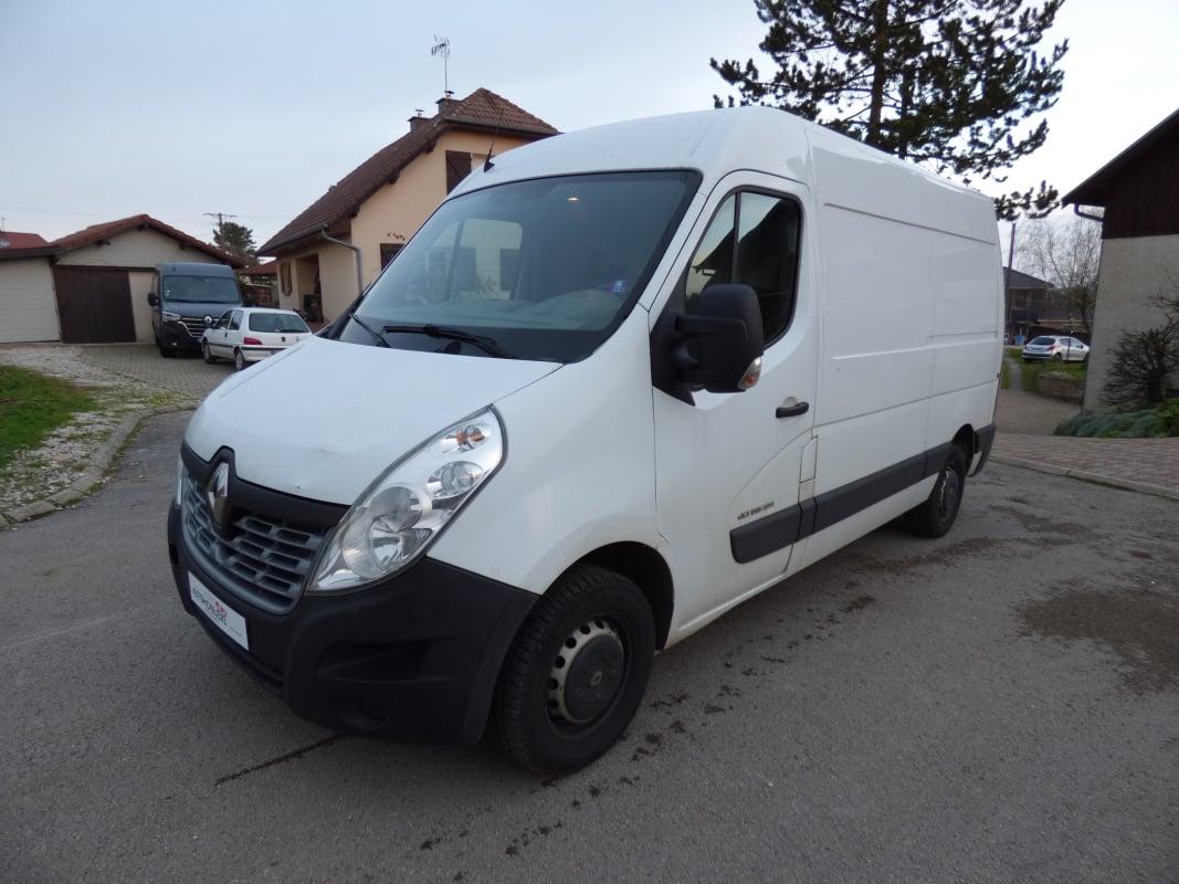 Renault Master III Fourgon 2,3 DCI 135 35 L2H2 Energy Grand-Confort BVM6 3 places TVA récupérable — 1