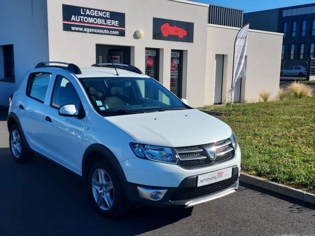 Dacia Sandero 1.5 dci 90ch stepway prestige — 1