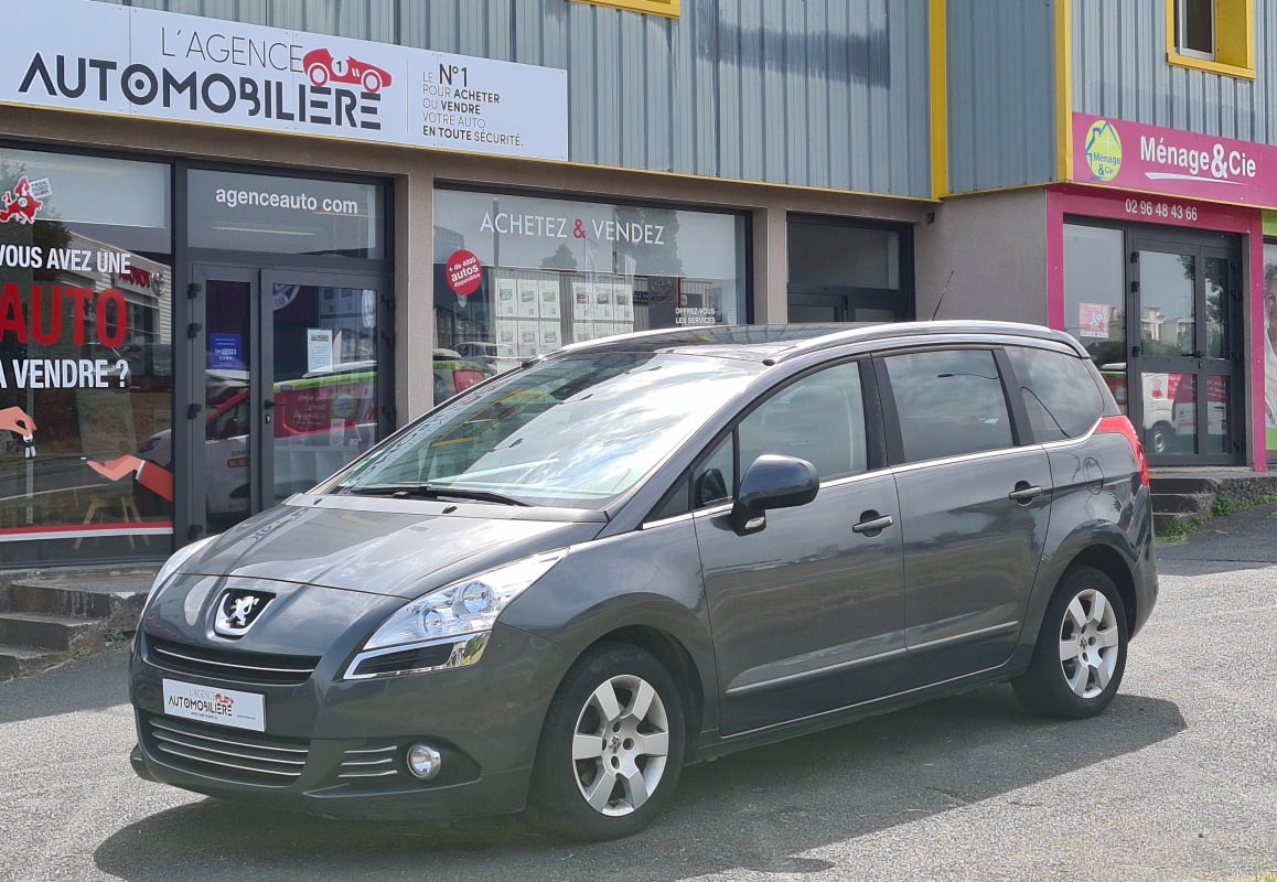 Peugeot 5008 1.6 HDi FAP 112 cv Active 34000KMS !!! — 1