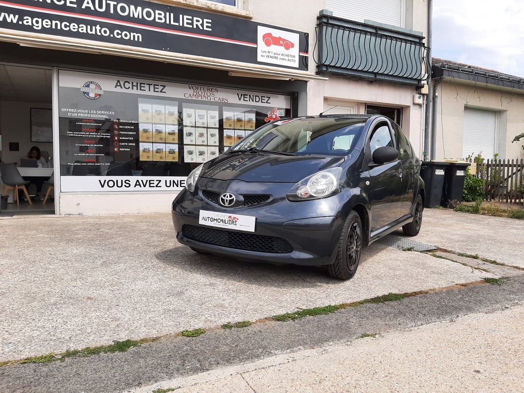 Toyota Aygo 1.0 VVT-I 68 ch 5p — 1