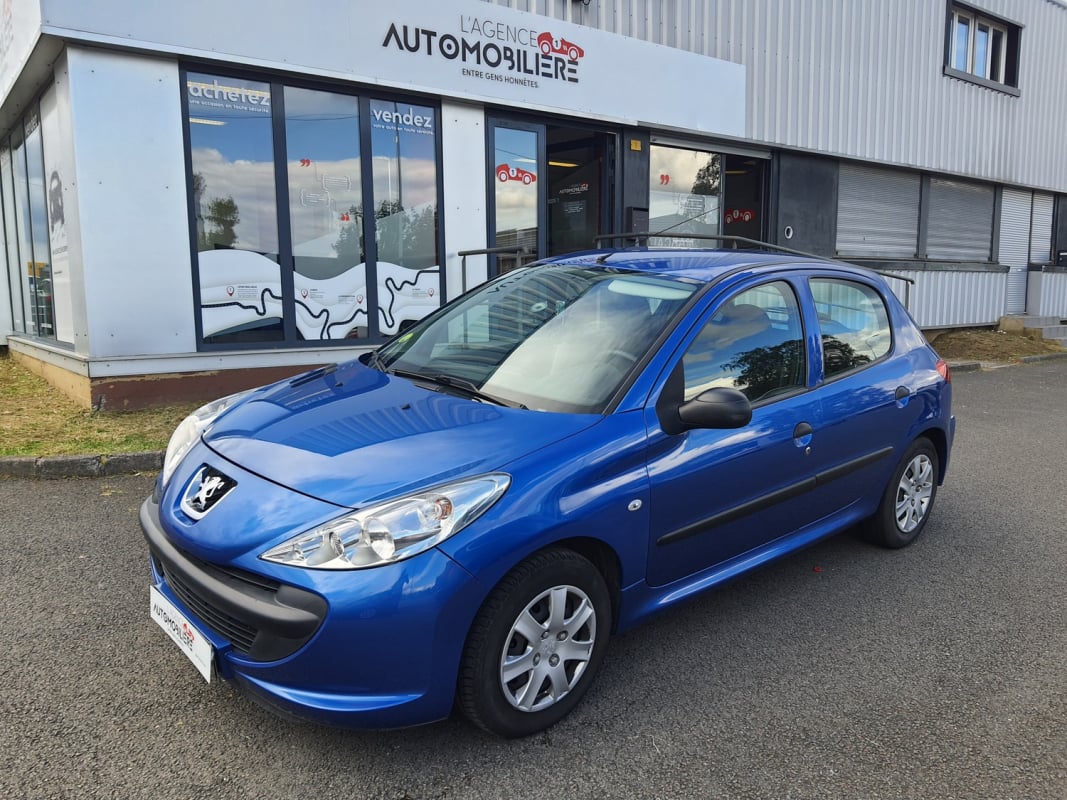 Peugeot 206 + PLUS 1.1 60 URBAN — 1