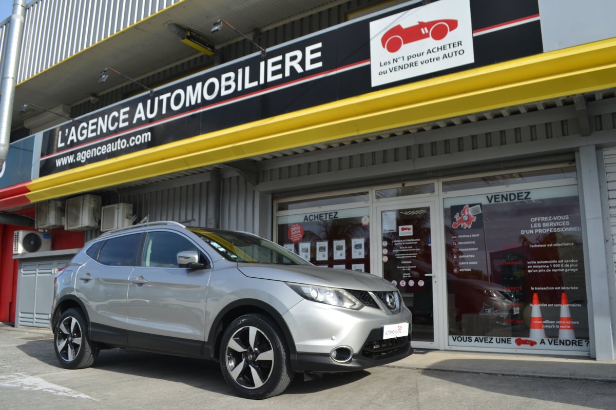 Nissan Qashqai 1.2 DIG-T 115 N-CONNECTA XTRONIC — 1