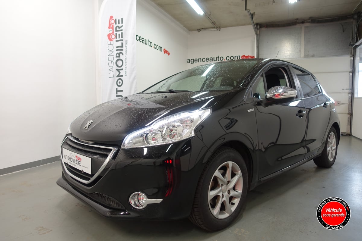 Peugeot 208 1.2 VTI 82 ENVY 5P — 1