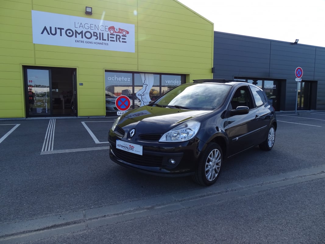 Renault Clio 1.2 l TCE 100 cv eco2 Dynamique — 1