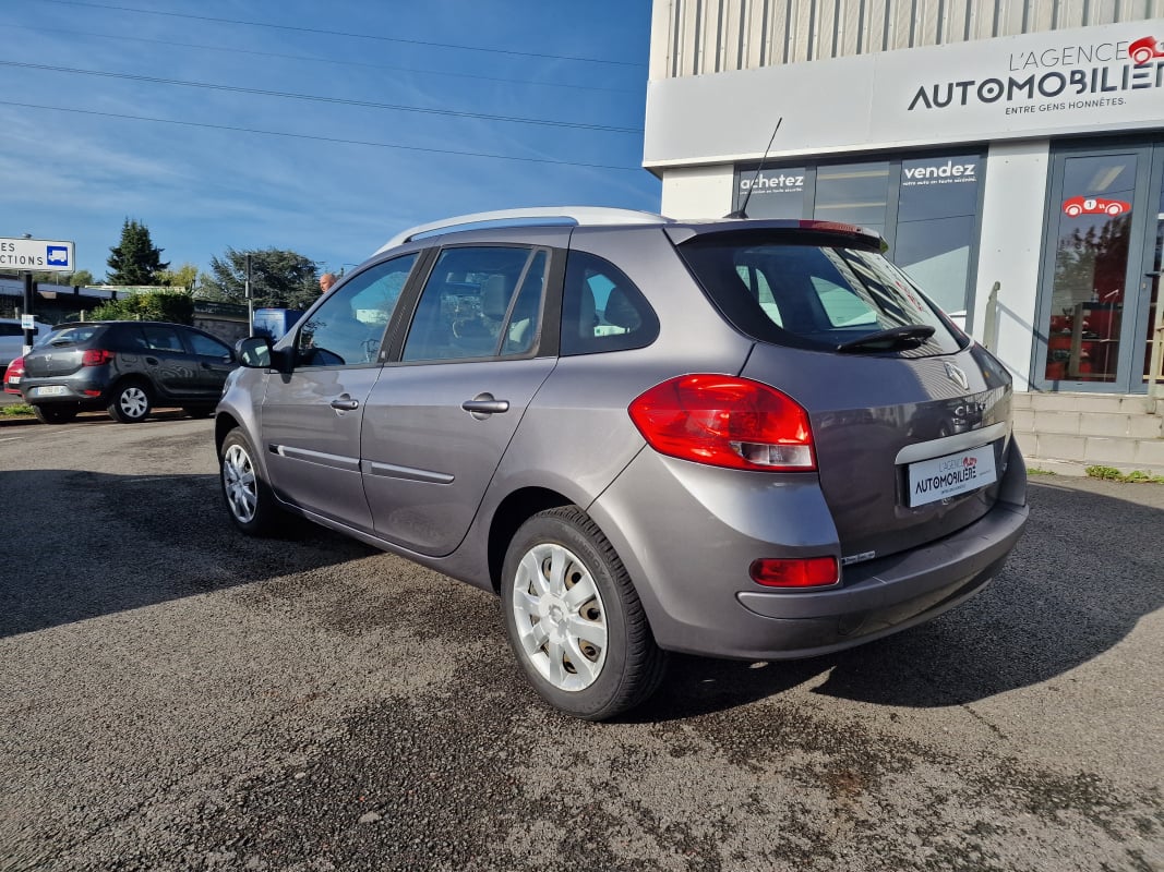 Renault Clio ESTATE 1.5 DCI 75CH SERIE 20TH ANNIVERSAIRE — 2