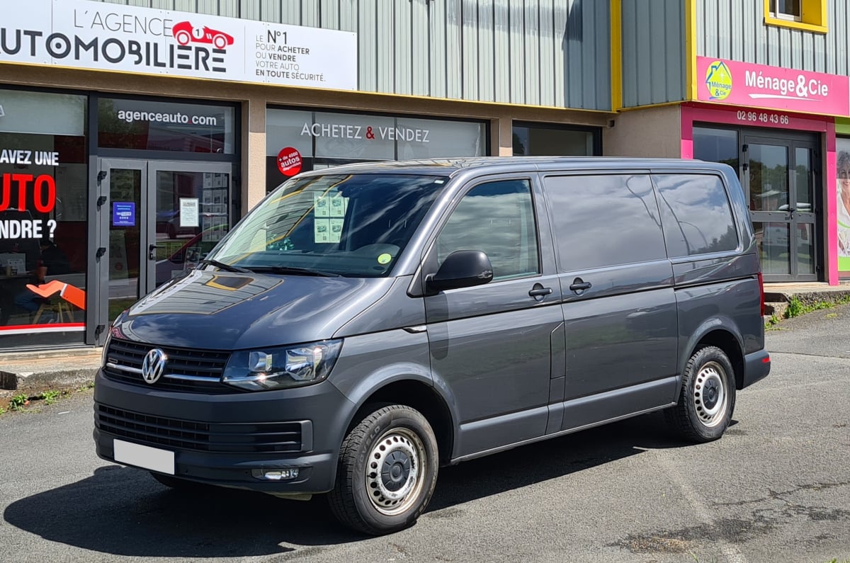 Volkswagen Transporter 2.0 TDI 150 2T8 L1H1 4motion Buisiness TVA Récupérable — 1