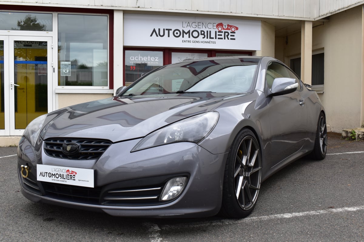 Hyundai Genesis Coupé 2.0 T 16V 210 cv EXECUTIVE — 1