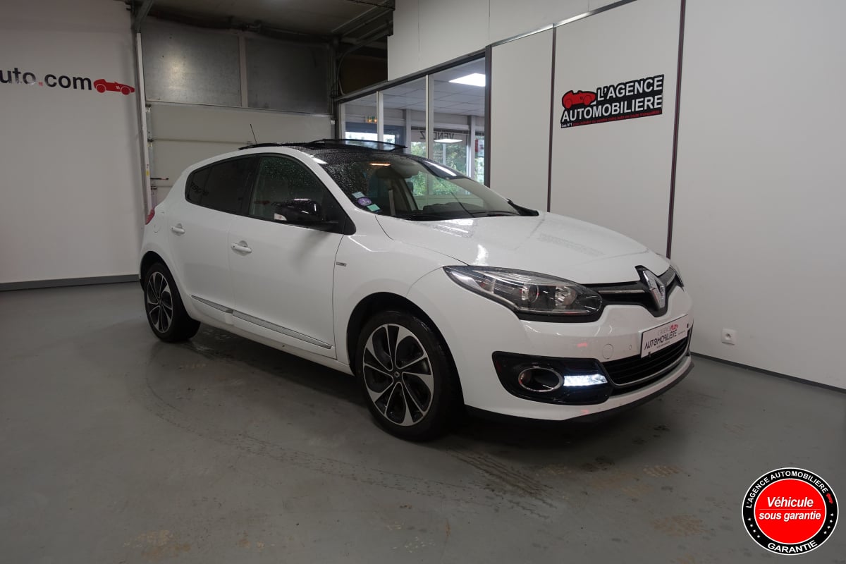 Renault Megane III (3) 1.2 TCE 130 ENERGY BOSE EDITION ECO2 + TOIT OUVRANT — 1