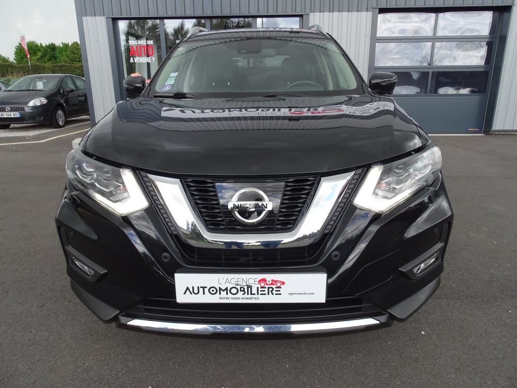 Nissan X-Trail TEKNA 1.6 DIG-T 2WD 16V S&S 163 cv — 1