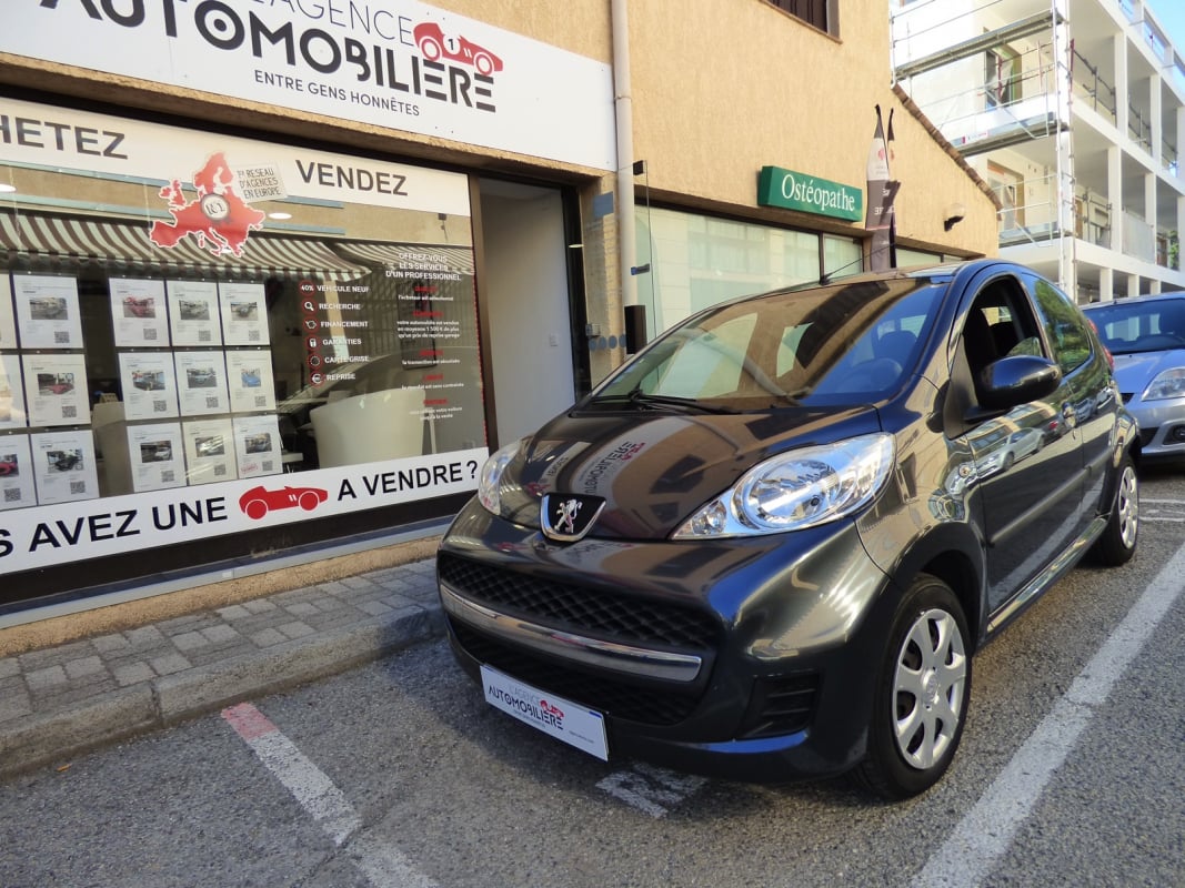 Peugeot 107 1,0 TRENDY 68ch 5 portes