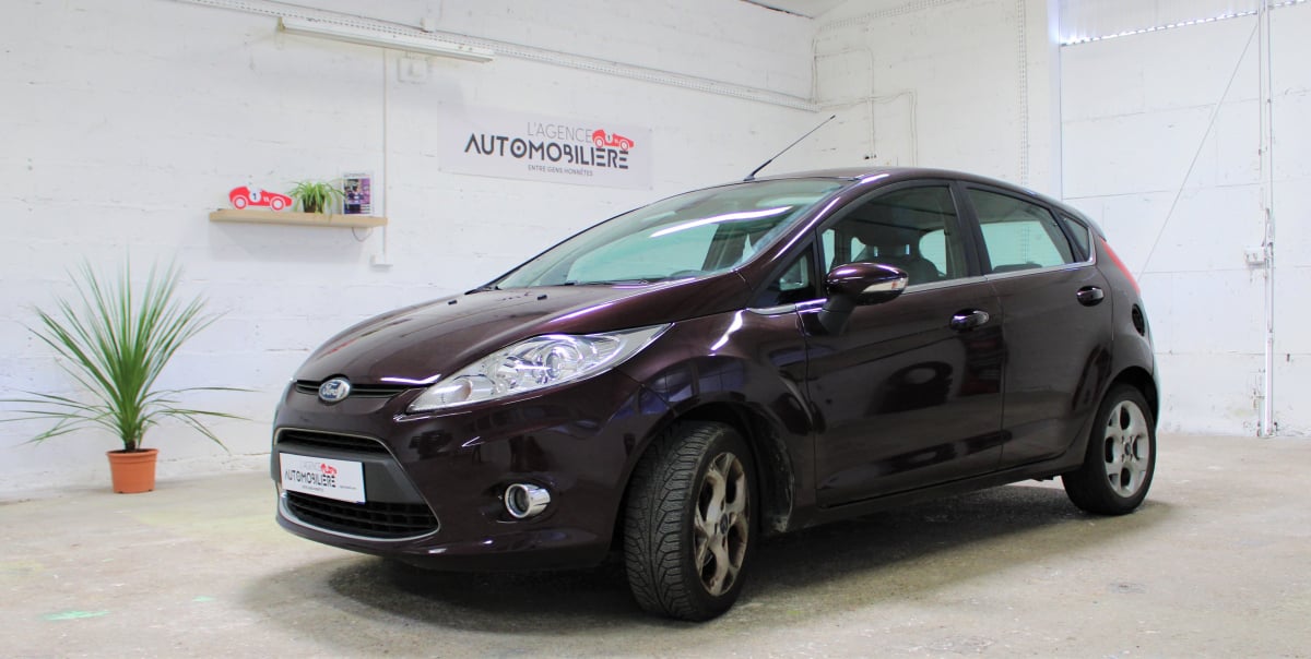 Ford Fiesta 1.6 TDCI 90 TREND — 1