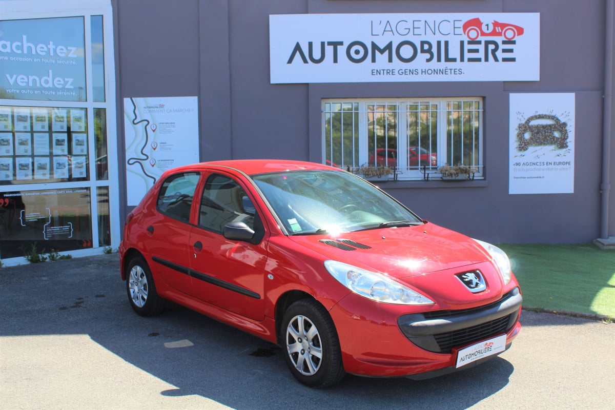 Peugeot 206 URBAN 1.4 i 75 cv — 1