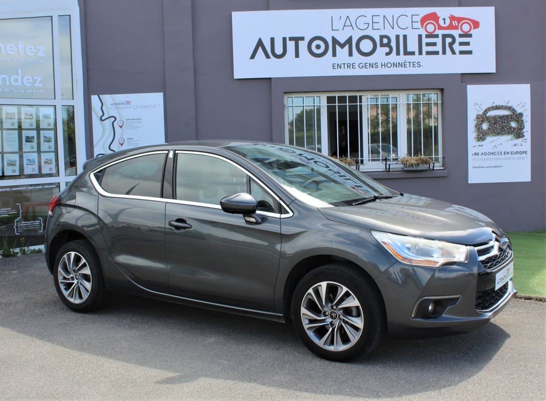 DS DS 4 114 CV - 1.6 HDI - S&S - So Chic- distri ok — 1