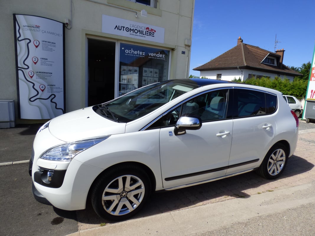Peugeot 3008 2,0 E-HDI 165 Hybrid 4 Allure 4X4 BVA — 1