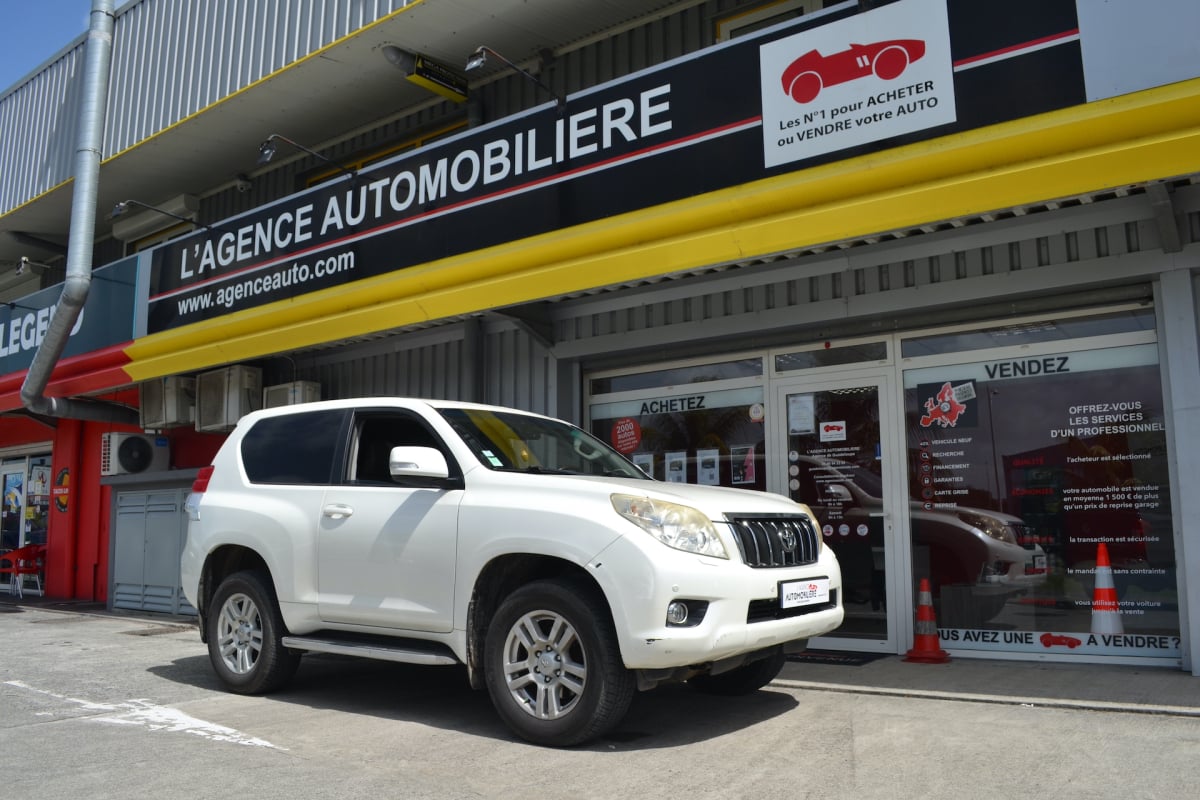Toyota Land Cruiser 190 D-4D FAP LEGENDE BVA 3P — 1