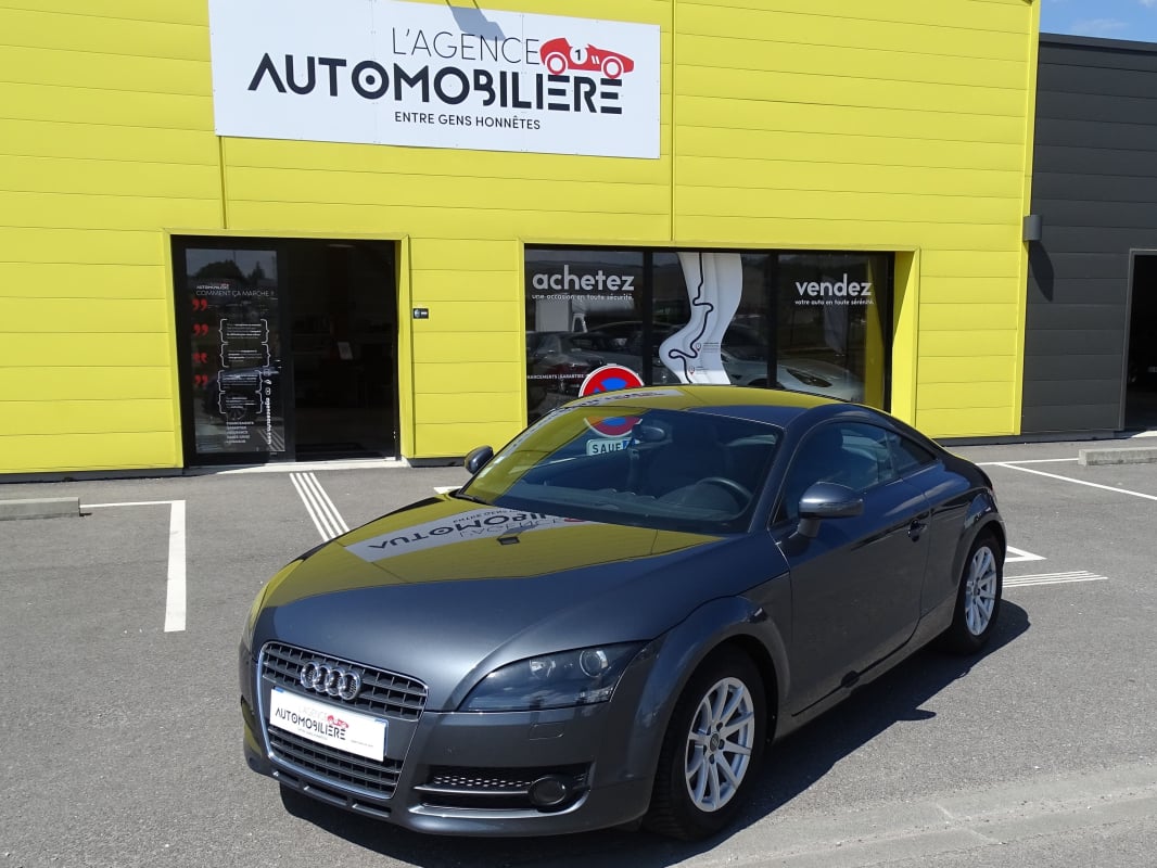 Audi TT 2.0 L Coupé TFSI 200 cv — 1