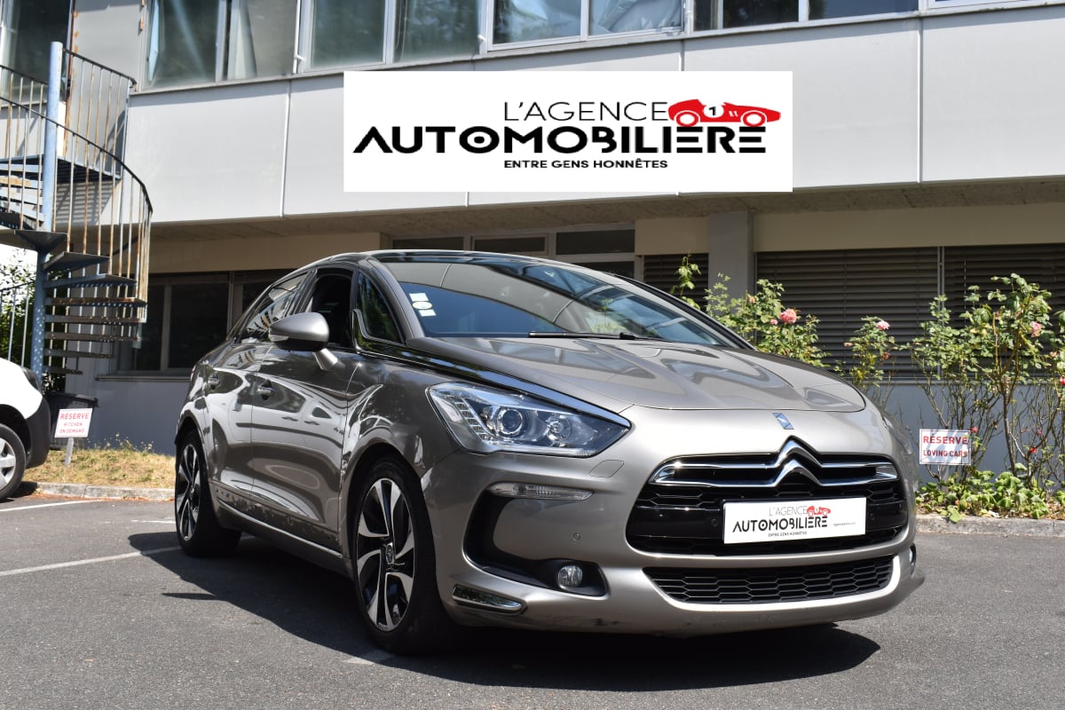Citroen DS5 2.0 HDi FAP 16V 163 cv Boîte auto Sport Chic — 1