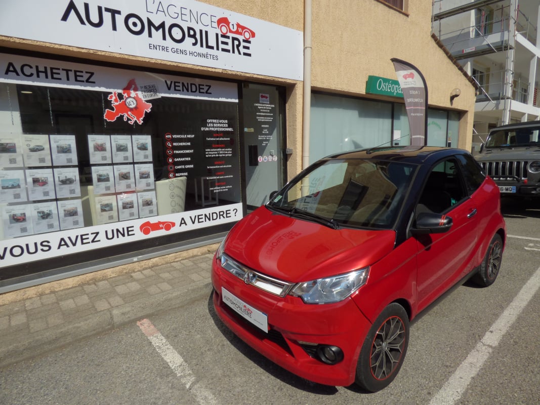 Aixam Coupé kubota 4 temps diesel UV51AF