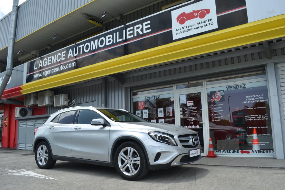 Mercedes-Benz Classe GLA 200 SENSATION — 1
