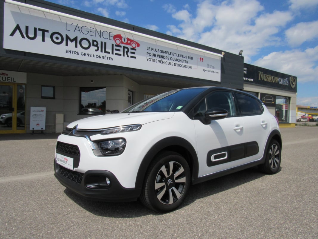 Citroen C3 1.2 PureTech 110 ch SHINE 1ère main — 1