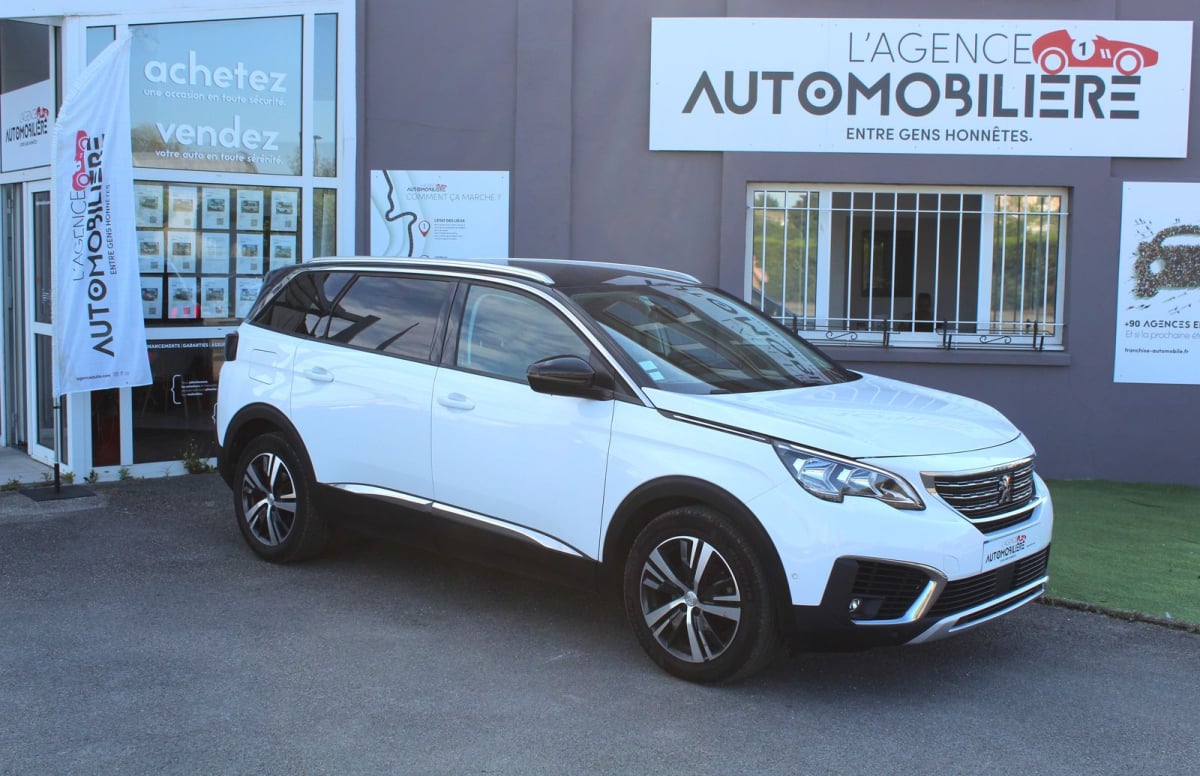 Peugeot 5008 120 CV-ALLURE-1.6-EAT6-ATTELAGE-7 pl — 1