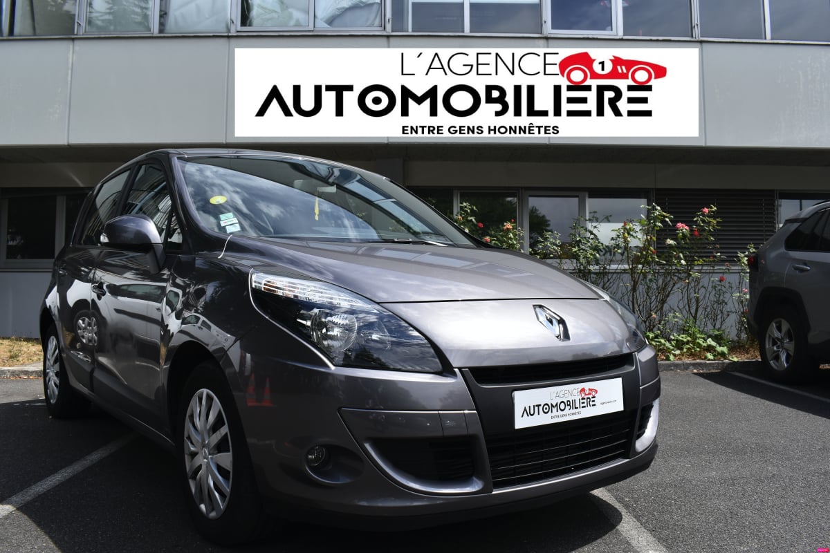 Renault Scenic III 3 EXPRESSION 1.4 TCE 16V 131 cv — 1