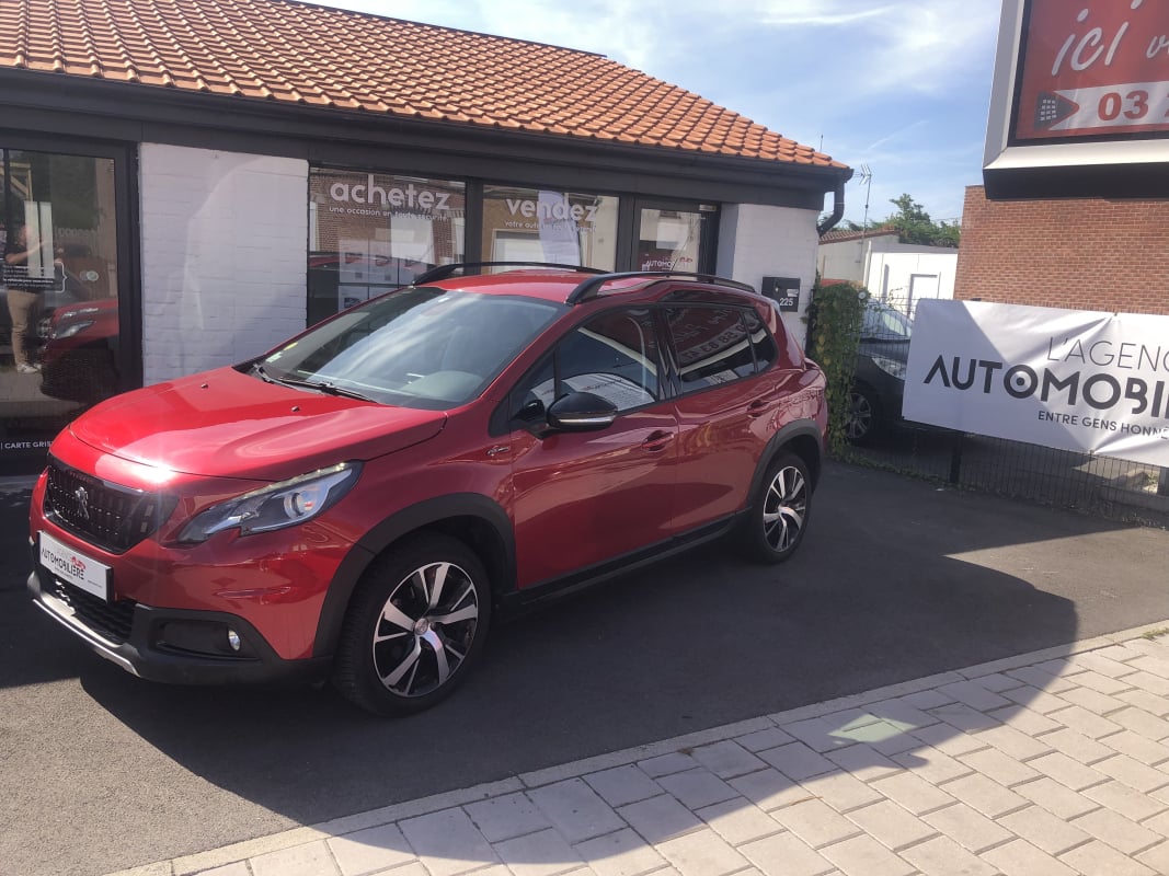 Peugeot 2008 1.6 BlueHDi 100 GT LINE — 1