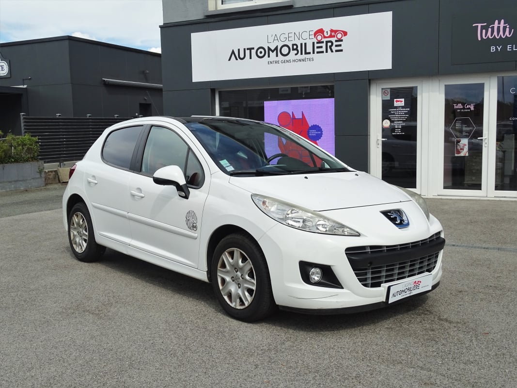 Peugeot 207 1.4 HDI 68 ch Série 64 1ère Main — 1