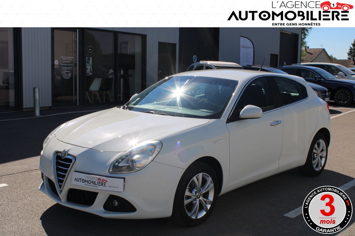 Alfa Romeo Giulietta 1.6 JTDM 105 DISTINCTIVE — 1