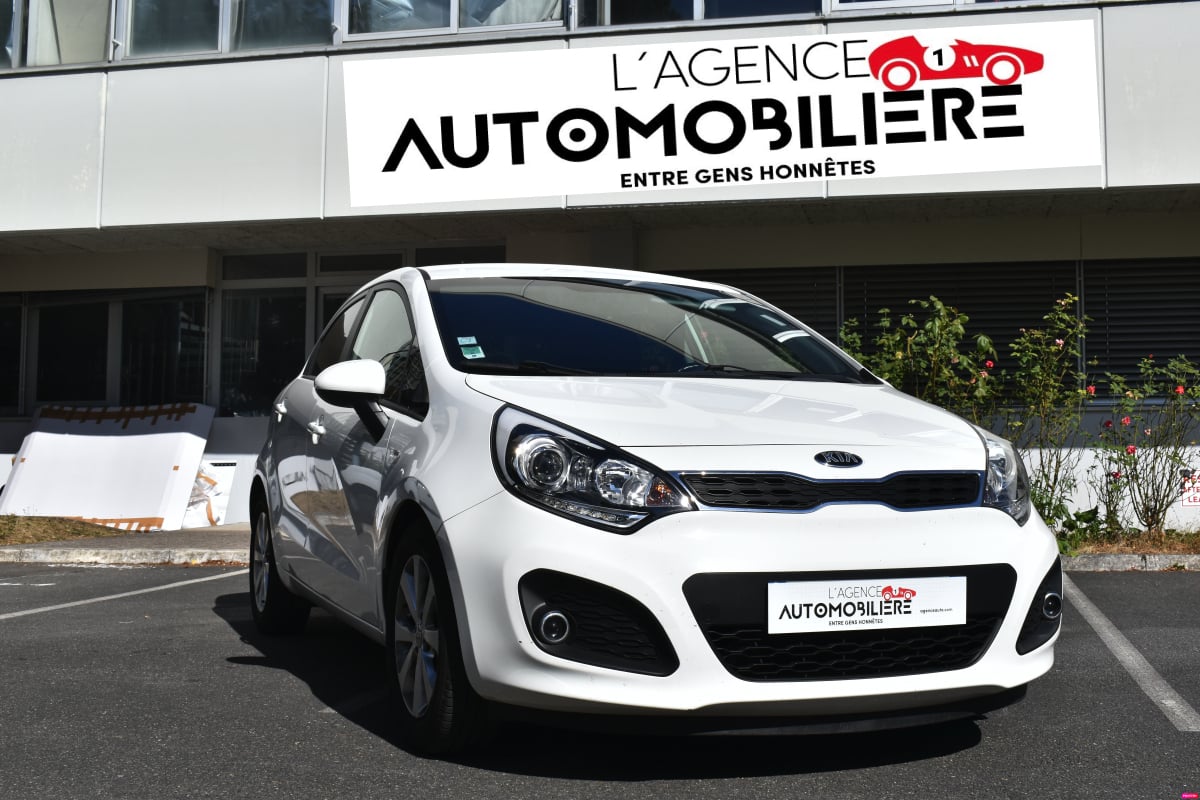 Kia Rio 5 portes 1.2 i-CVVT 16V 85 cv — 1