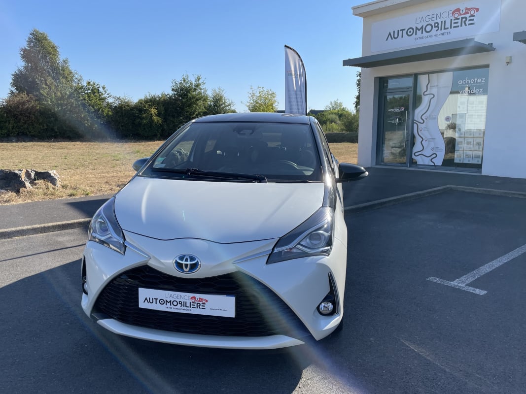 Toyota Yaris YARIS 100H 75 HYBRID VVTI HSD COLLECTION BOITE AUTO — 1