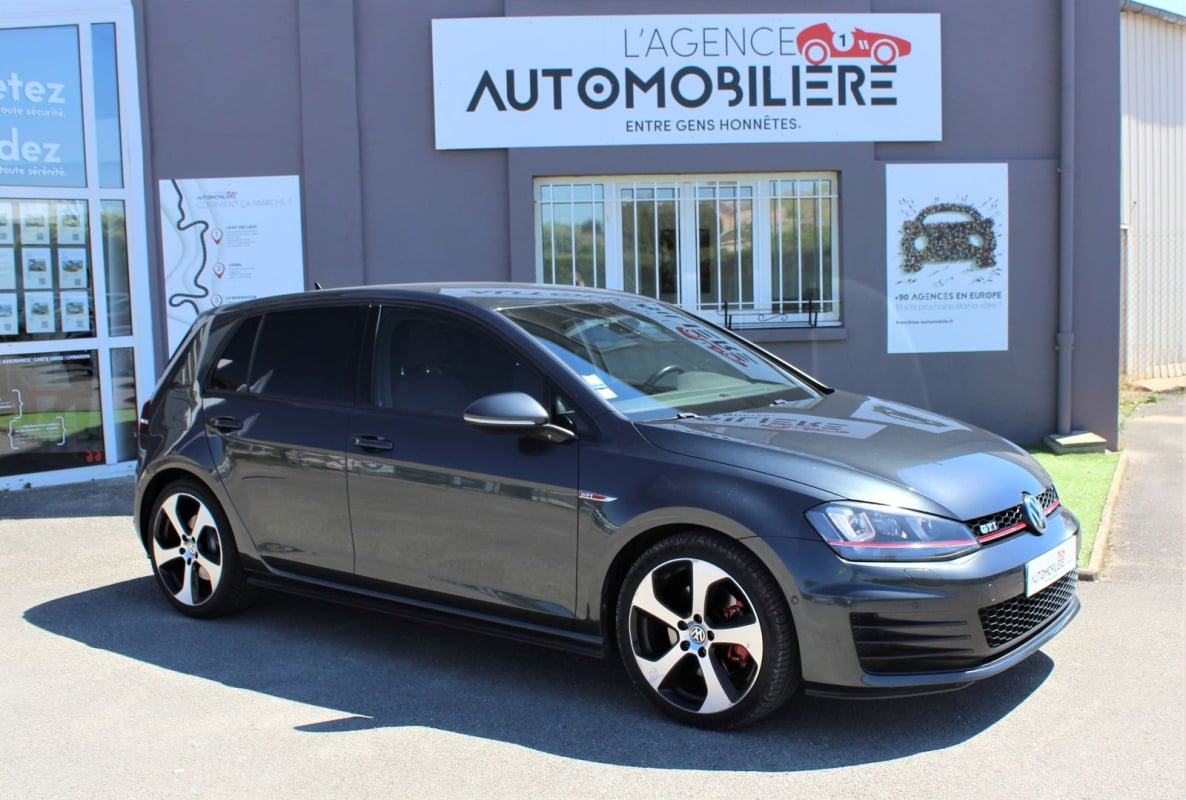 Volkswagen Golf VII -2L -GTI-TSI -BLUEMOTION-220 CV-5 PORTES — 1