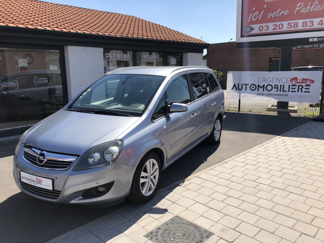 Opel Zafira II (2) 1.7 CDTI 125 FAP MAGNETIC — 1