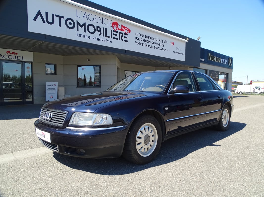 Audi A8 Quattro 2.5 TDi 180 ch V6 — 1
