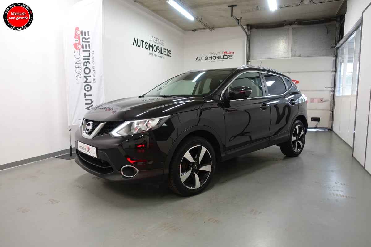 Nissan Qashqai II 1.5 DCI 110 CONNECT EDITION — 1