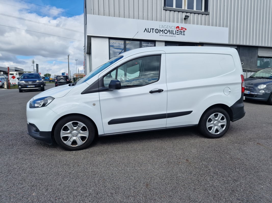 Ford Transit COURIER TDCI 100CH BV6 1ER MAIN GARANTIE 1 AN — 1