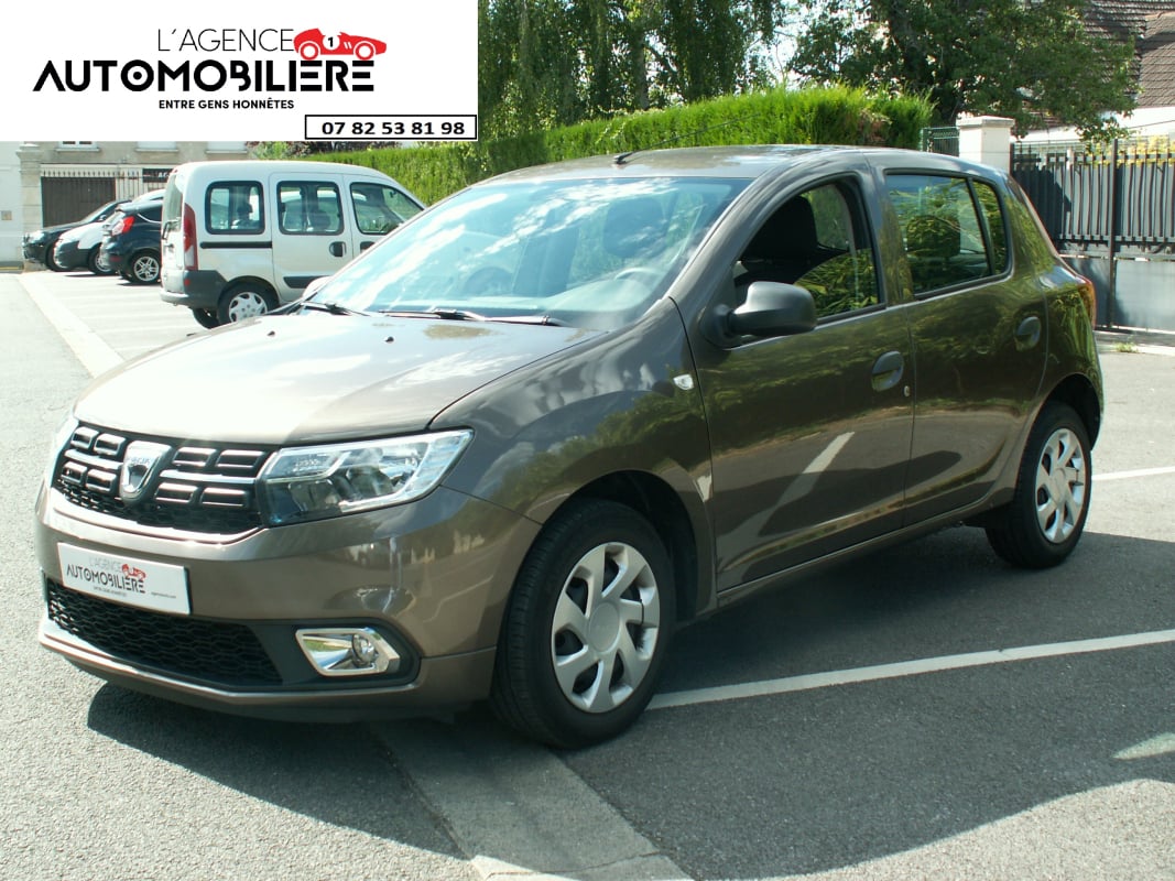 Dacia Sandero 1.0 SCe 75 Essentiel — 1