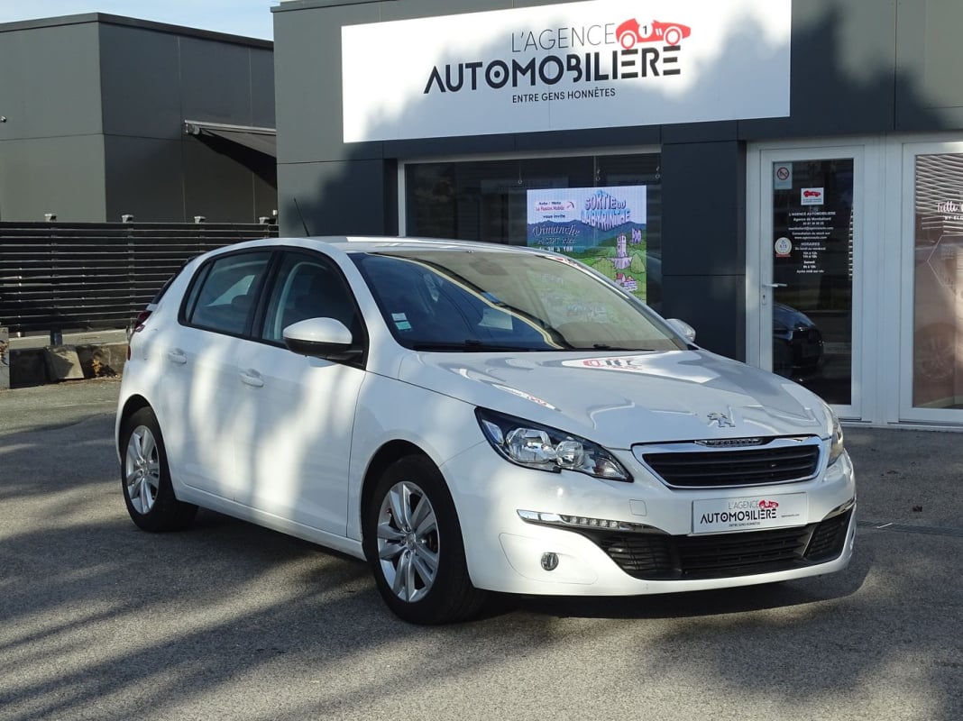 Peugeot 308 1.2 PureTech 110 ch ACTIVE BVM5 — 1