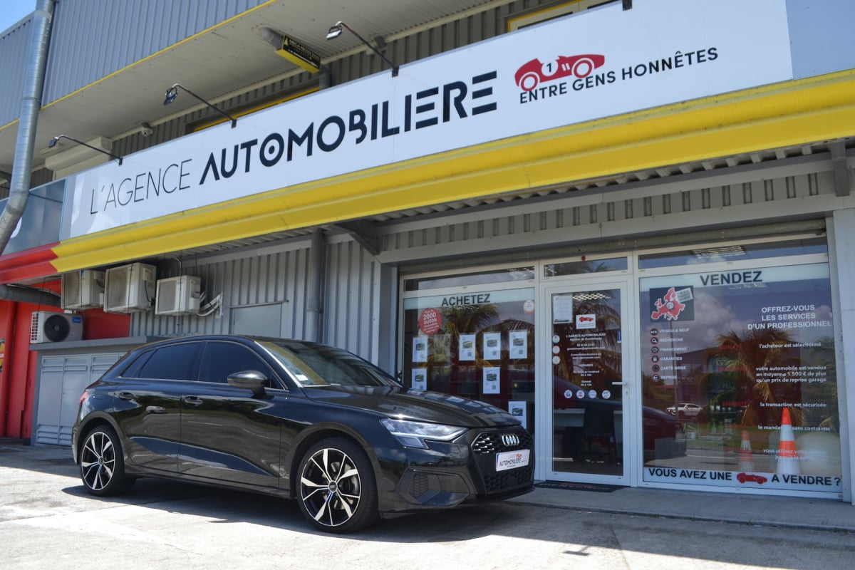 Audi A3 IV SPORTBACK 35 TFSI 150 S TRONIC 7 — 1