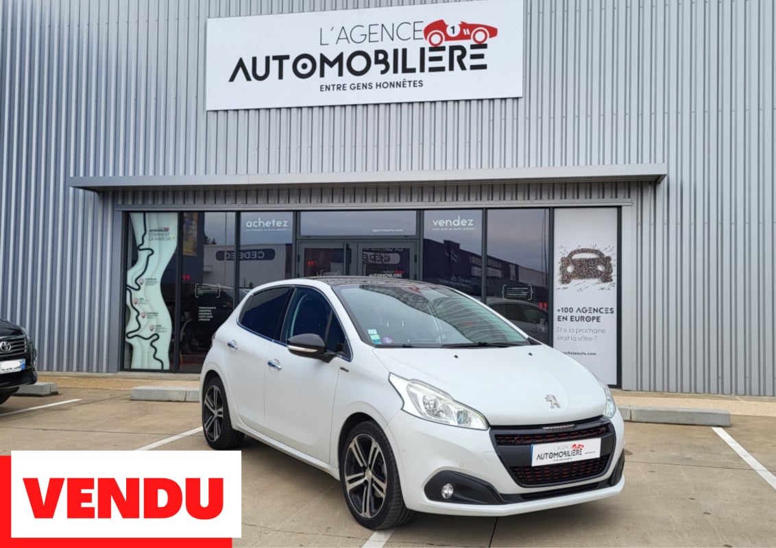 Peugeot 208 1.2 PURETECH 110 GT LINE EAT6 — 1