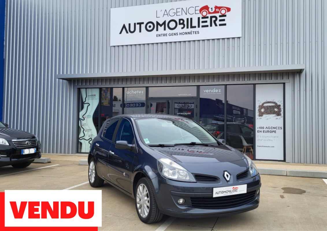 Renault Clio 1.2 TCE 100 EXCEPTION — 1