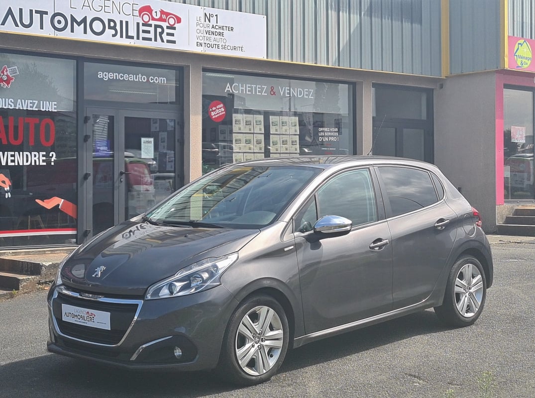 Peugeot 208 Phase 2 1.6 Blue HDi 75 cv Style — 1