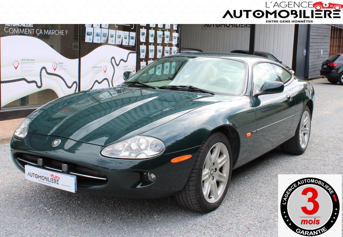 Jaguar XK8 4.0 V8 BA 284 CH COUPE 1998 TBE — 1
