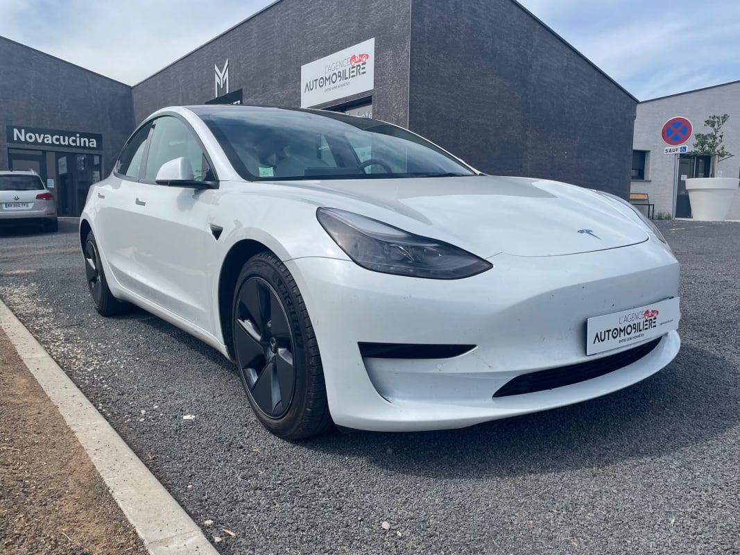 Tesla Model 3 ELECTRIC 275 50 KWH SR+ BVA — 1