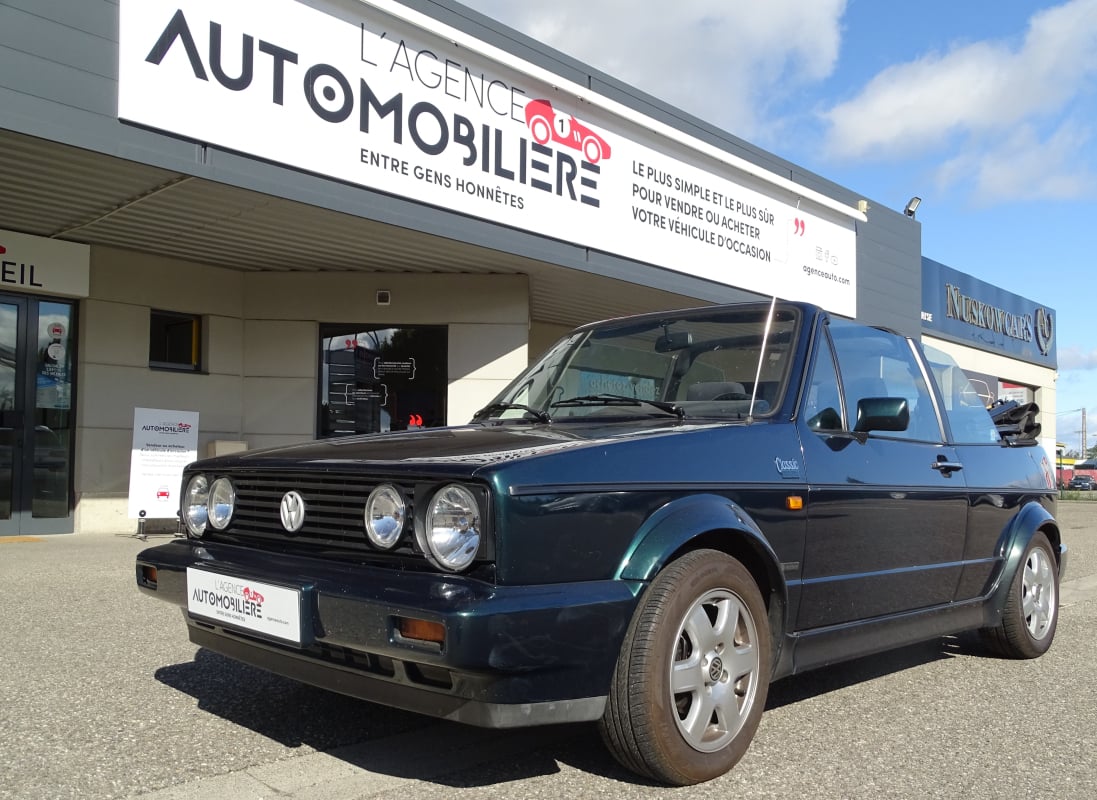 Volkswagen Golf I Cabriolet 1.8l i 98 cv Classic line — 1