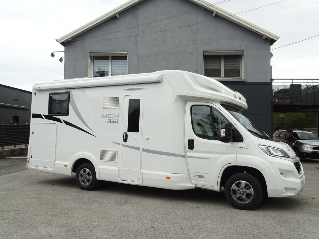 MC Louis MC4 372 S serie spéciale 300 S Fiat Ducato 2.3 MJT 140 Climatisation reversible cellule — 1