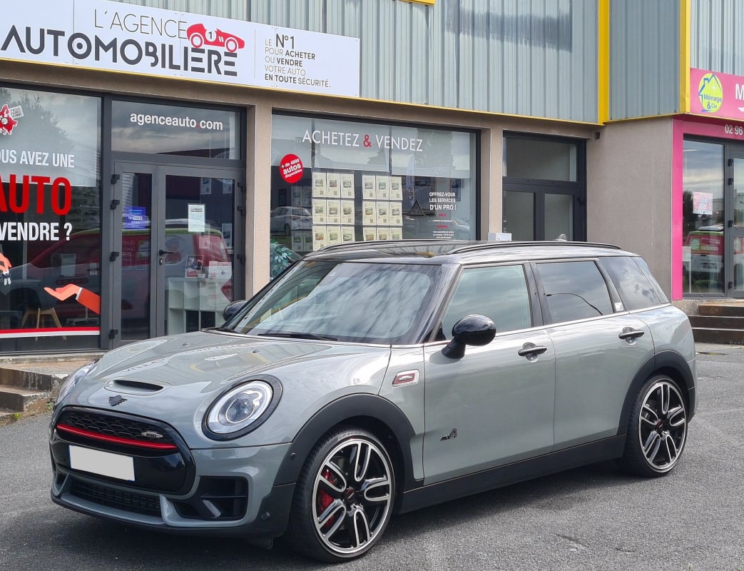 Mini Clubman JCW 2.0 i 16V ALL4 231 cv — 1