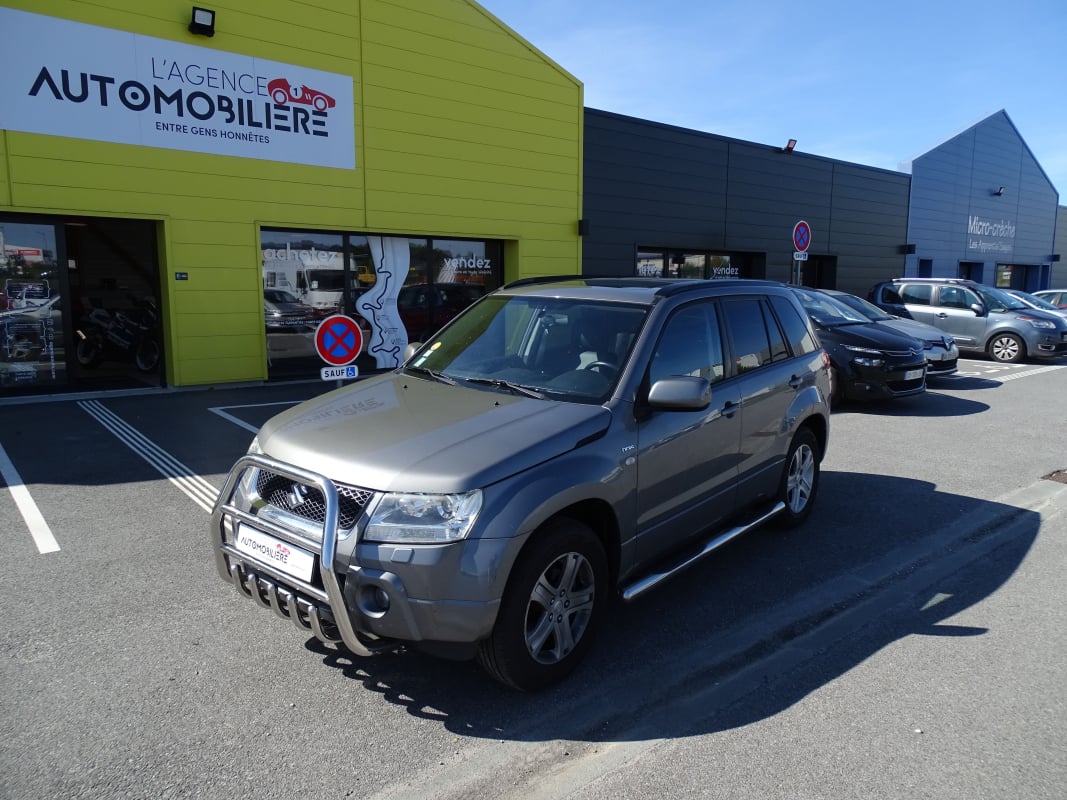 Suzuki Grand Vitara Grand Vitara 1.9 l DDiS 5 portes 129 ch — 1