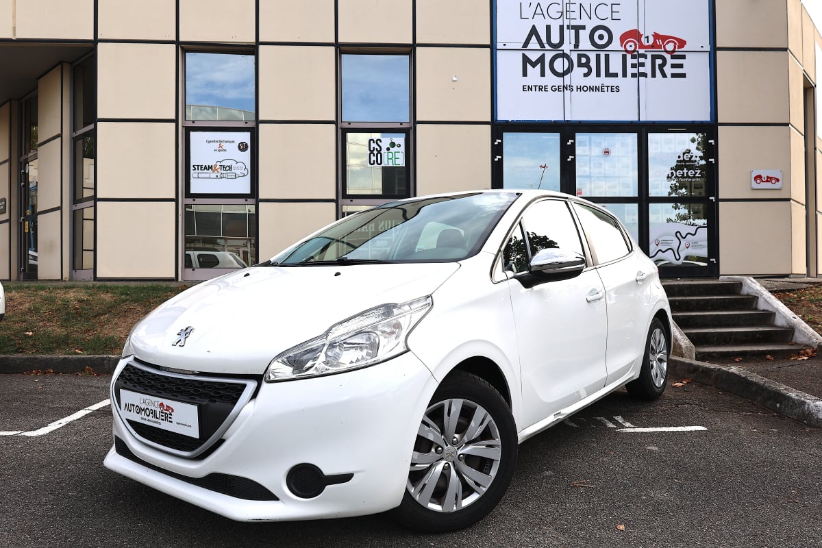 Peugeot 208 1.4 HDI 70 ACCESS — 1