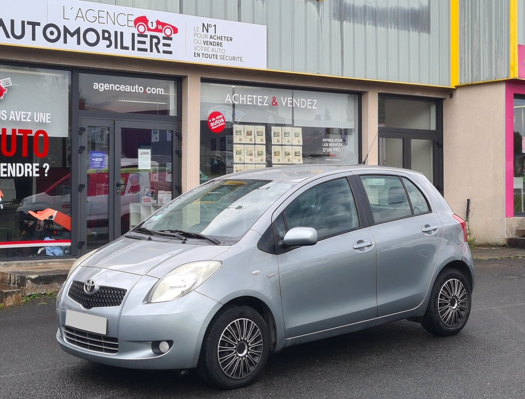 Toyota Yaris 1.4 D4-D 90 cv France "Les Bleus" — 1